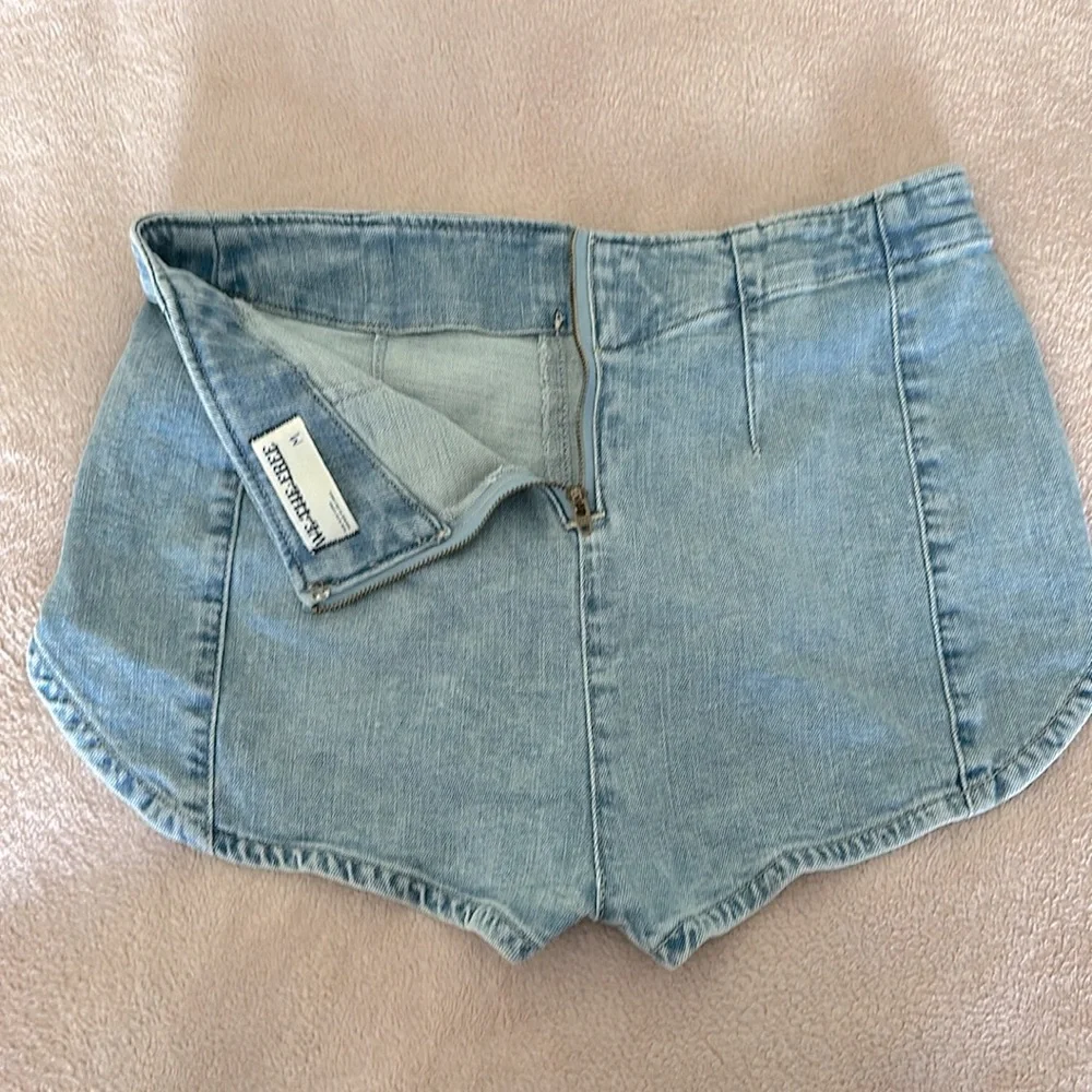 Free People We The Free Keep It Brief Denim Micro Shorts East Coast NEW $58! - Picture 7 of 7